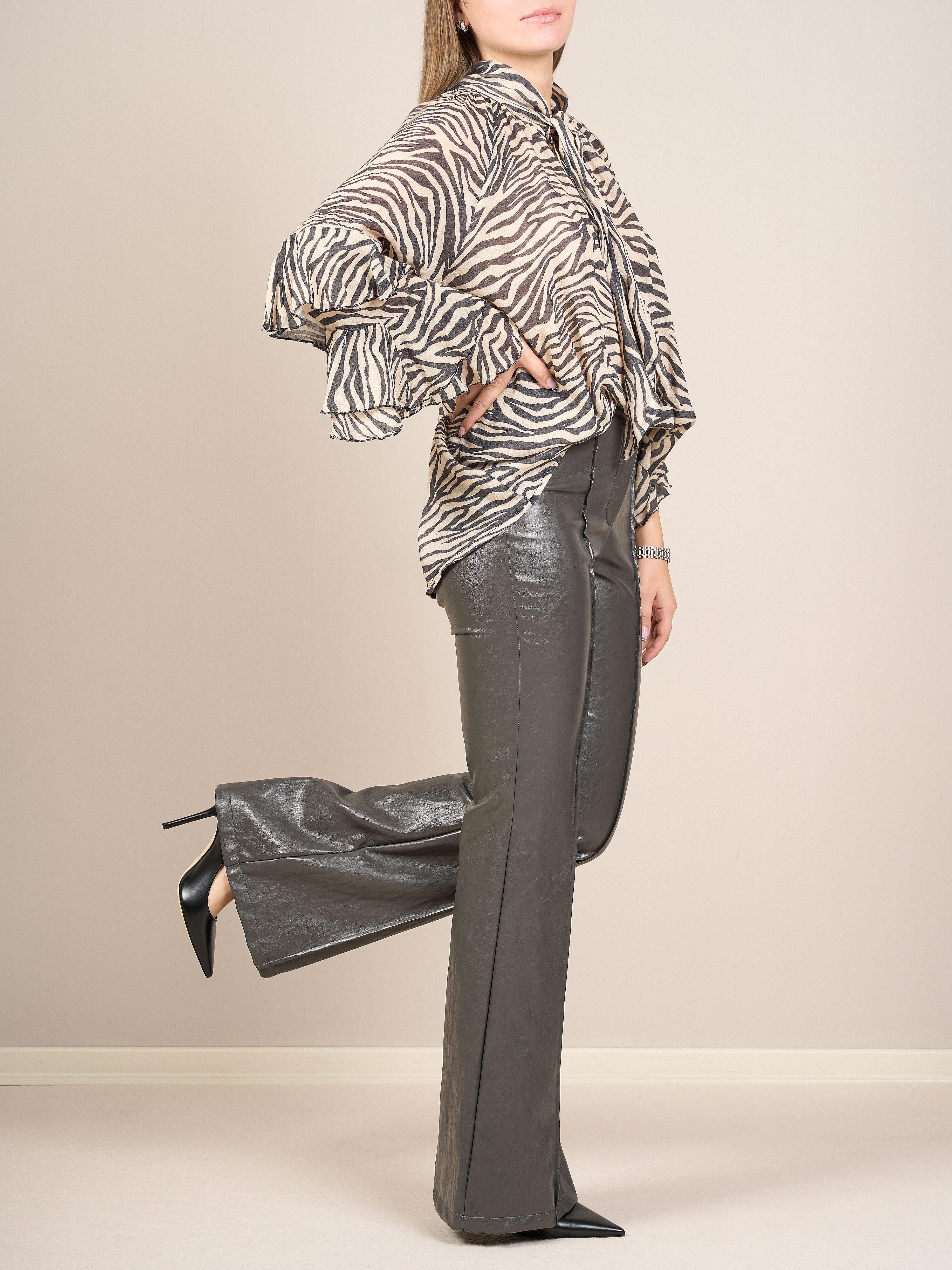 Camicia zebrata con fiocco